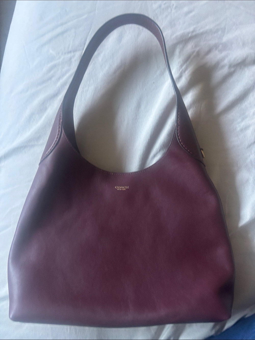 Coach Shoulder Hobo Bag in Burgundy
